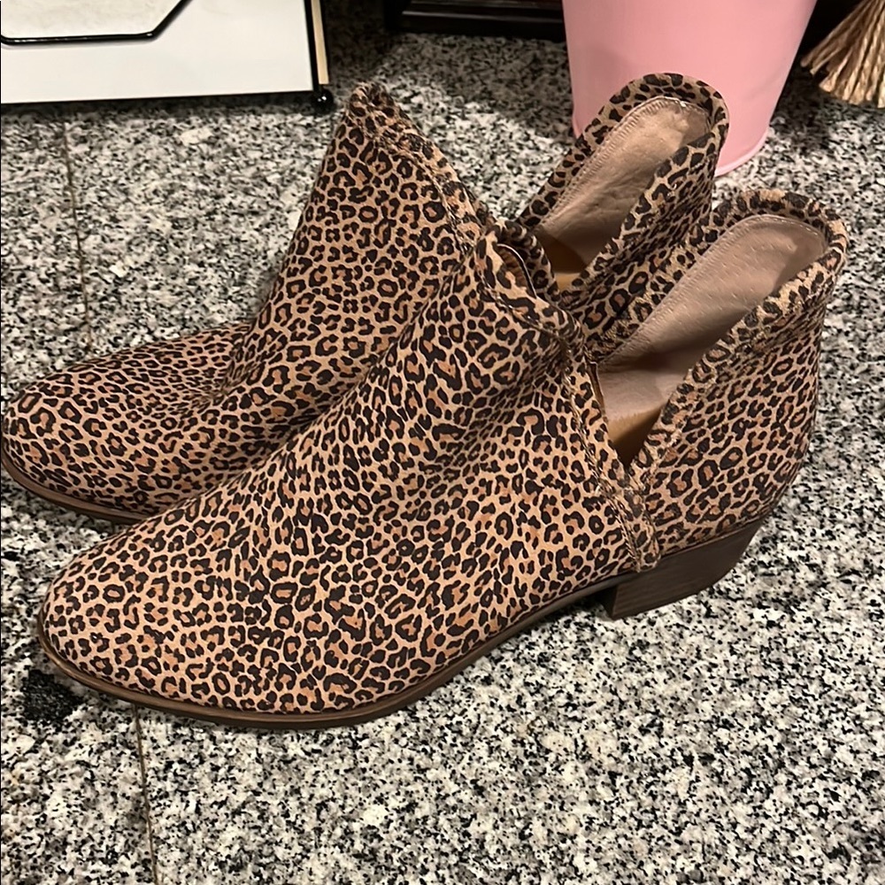 Lucky Brand Brown Ankle Booties with Suede Finish